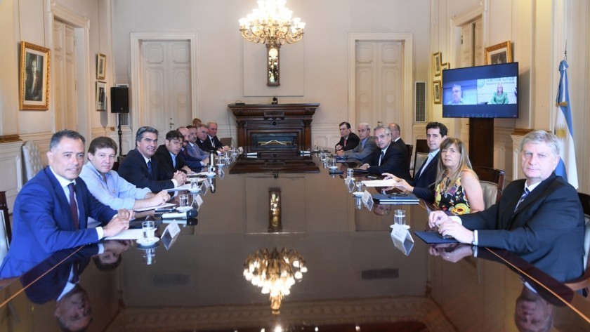 Fernández y gobernadores impulsan juicio político a la Corte por 