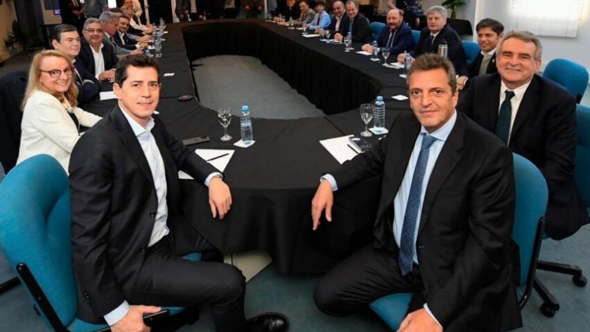 Sin Uñac, los gobernadores peronistas reiteraron el apoyo a Unión por la Patria