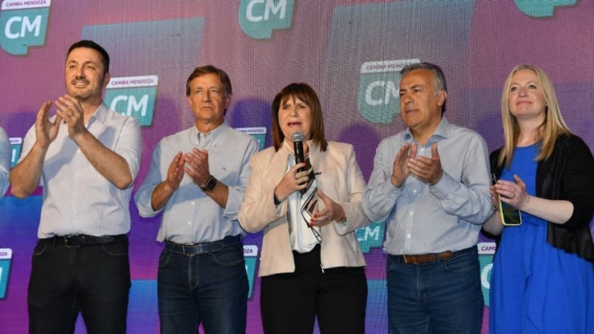 Cornejo retuvo Mendoza y Bullrich logra un envión clave para octubre