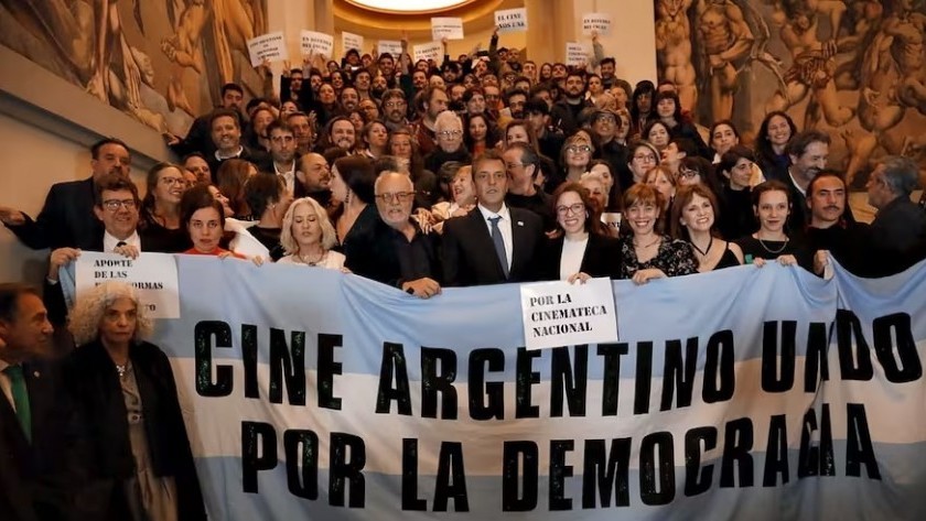 Massa llevó la campaña del miedo al Festival de Cine de Mar del Plata