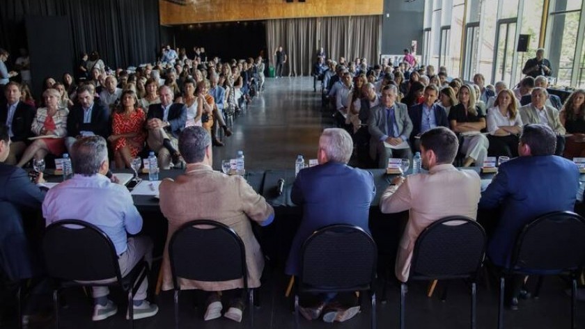 Cumbre de gobernadores y legisladores de Juntos por el Cambio expuso dividisiones