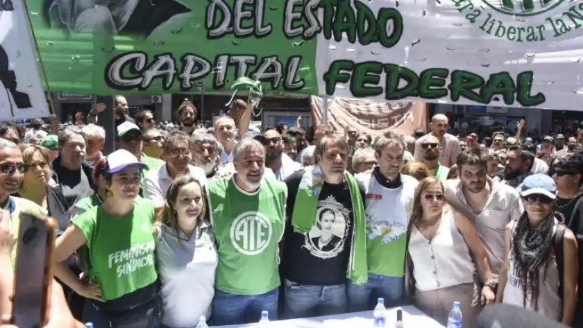 El Gobierno no renovará a 7.000 contratados y evaluará por 90 días al resto del personal