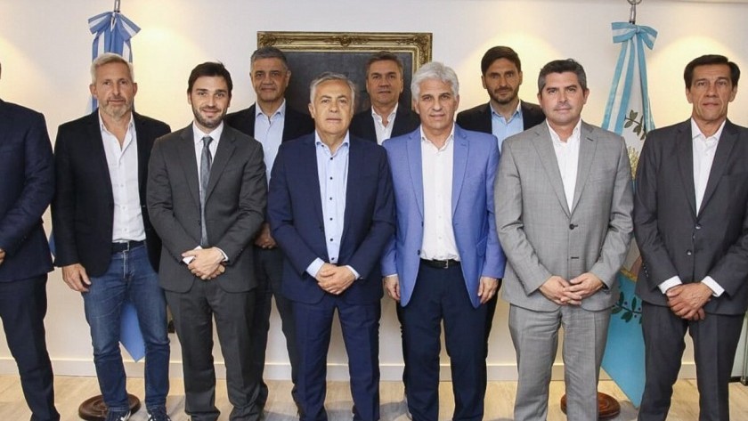 Ley ómnibus: gobernadores de Juntos por el Cambio se plantan y está lejos el dictamen