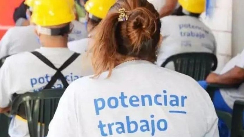 Suspendieron el pago de más de 27.000 planes sociales por irregularidades