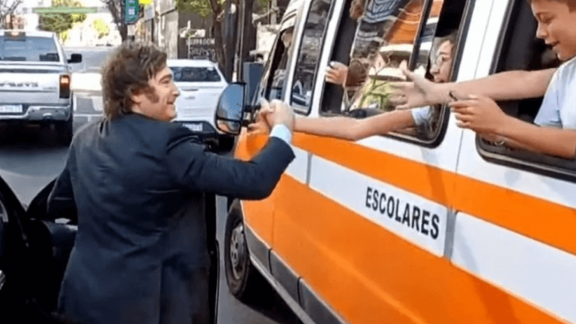 Milei cuestionó a los gobernadores y anunció un plan de vouchers por ayudar a pagar el colegio