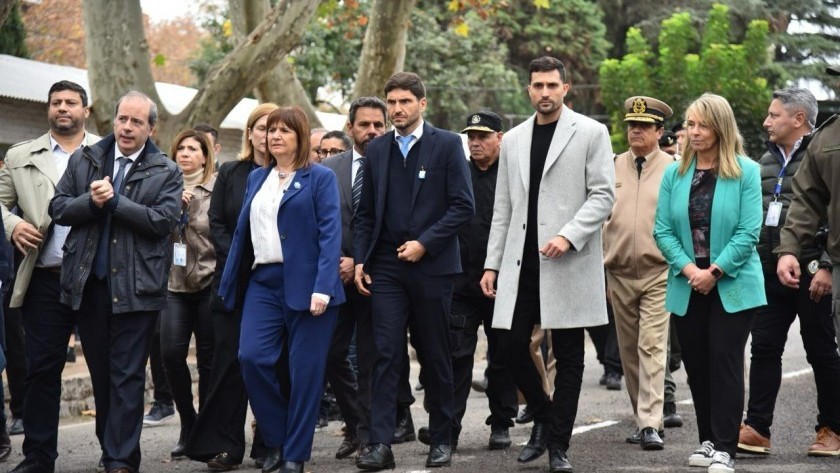 Bullrich y Pullaro destacaron la baja significativa de homicidios en Rosario con el Plan Bandera