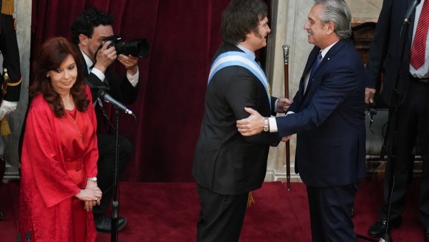 Milei apoyó el proyecto para eliminar jubilaciones de privilegio a ex presidentes condenados