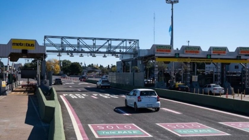 Cambian los peajes en las rutas: un nuevo sistema sin barreras permite pasar sin detenerse