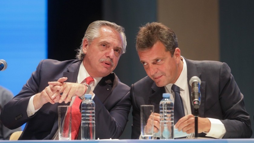 Reformulan el Gabinete: Massa asumirá como titular de un ministerio económico unificado