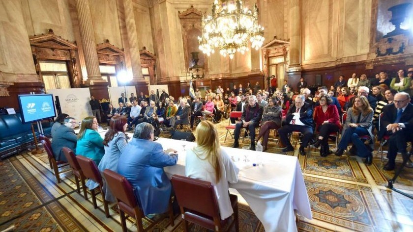 Cristina Kirchner pide al oficialismo “repensar” la autonomía porteña