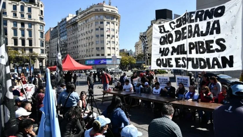 El Gobierno suspendió 40.000 planes Potenciar Trabajo y las organizaciones exigen su restitución